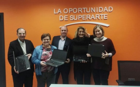 Nuevos portátiles en el Centro Sopeña Madrid gracias a IBM